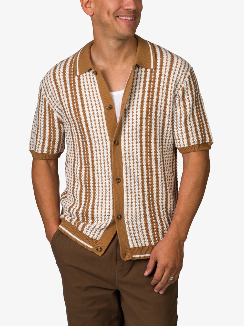 Reef Short-Sleeve Button-Down Sweater Knit Shirt in Tan and White